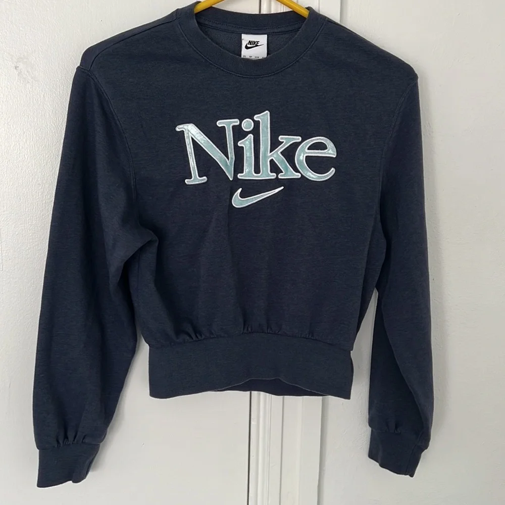 Nike | Sweat Shirt. Size XS - Picture 5 of 5